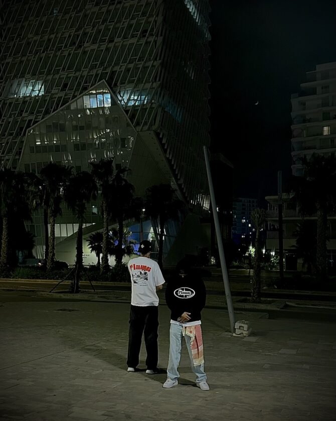 CLASSIC FLAME HOODIE - Image 3